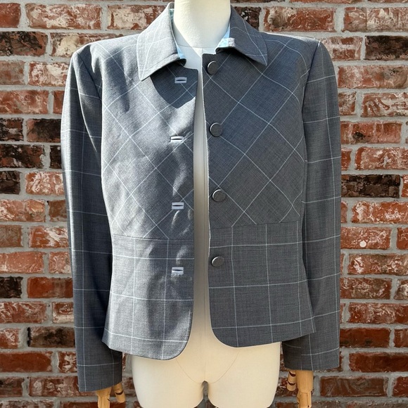 H Hilfiger grey plaid 98% wool blazer w/satin lining / 12 / Excellent condition - Picture 4 of 14